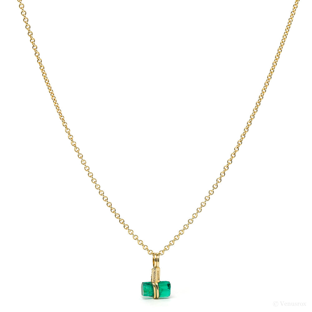 Emerald Pendant wrapped in 18Kt Gold from Chivor, Colombia | Venusrox